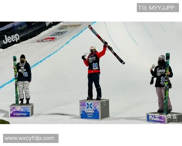 南京攀岩队在极限运动会中以54分稳居积分榜首位